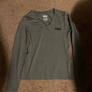 gray long sleev fila shirt